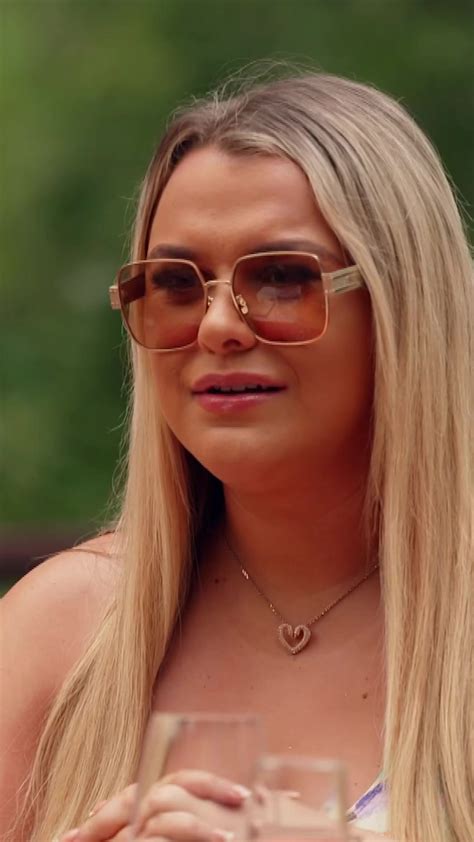chloe b towie